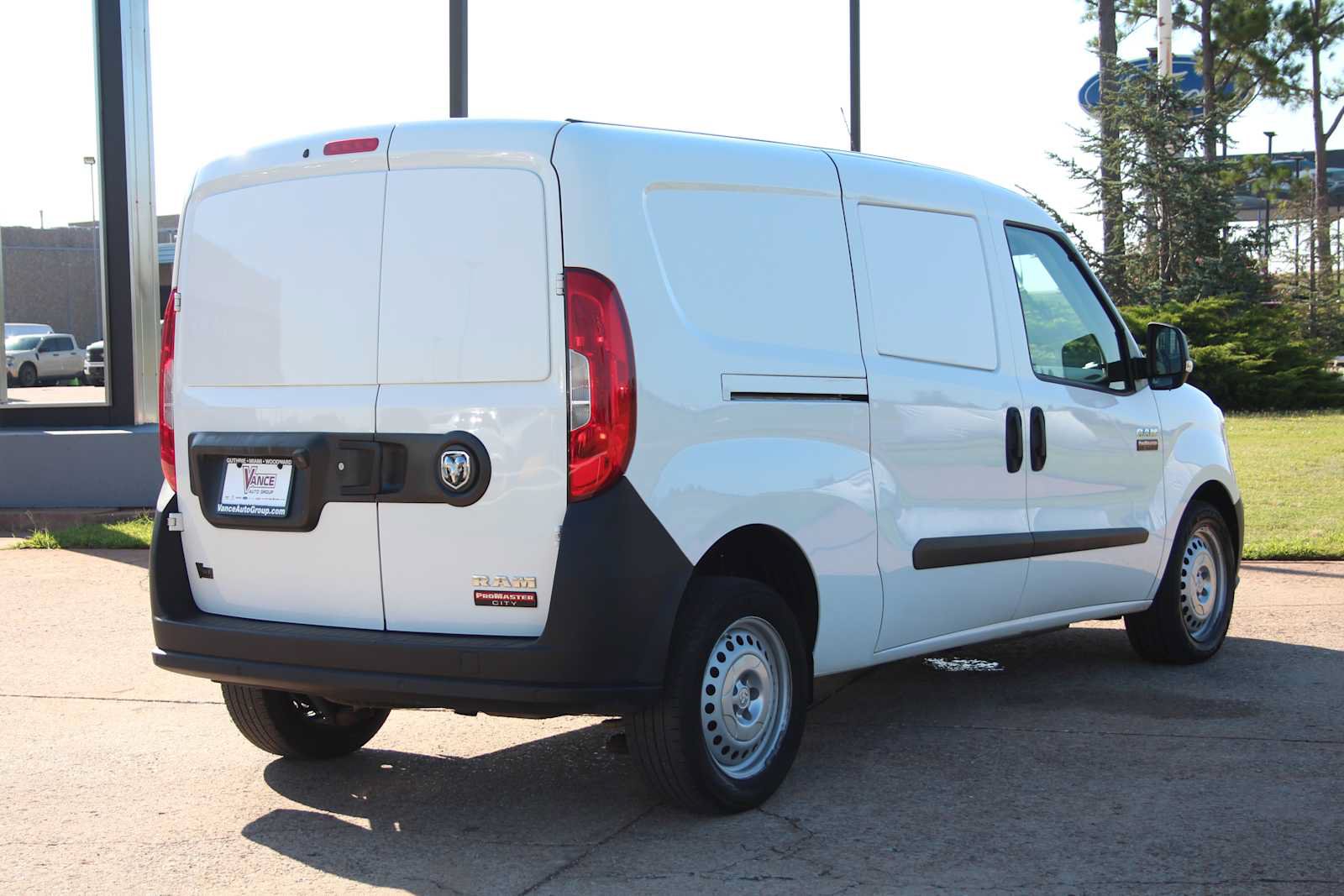 Used 2021 RAM ProMaster City Tradesman FWD image 13