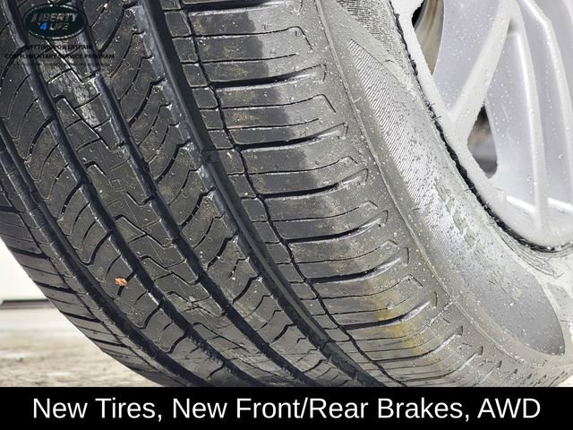 Used 2024 Maserati Grecale GT image 11