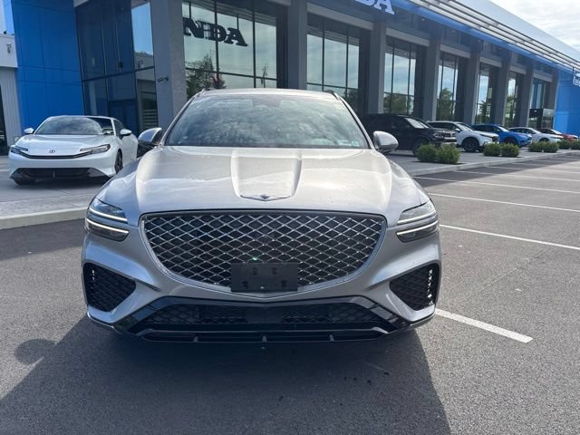 Used 2024 Genesis GV70 2.5T w/ Sport Prestige Package AWD/4WD image 3