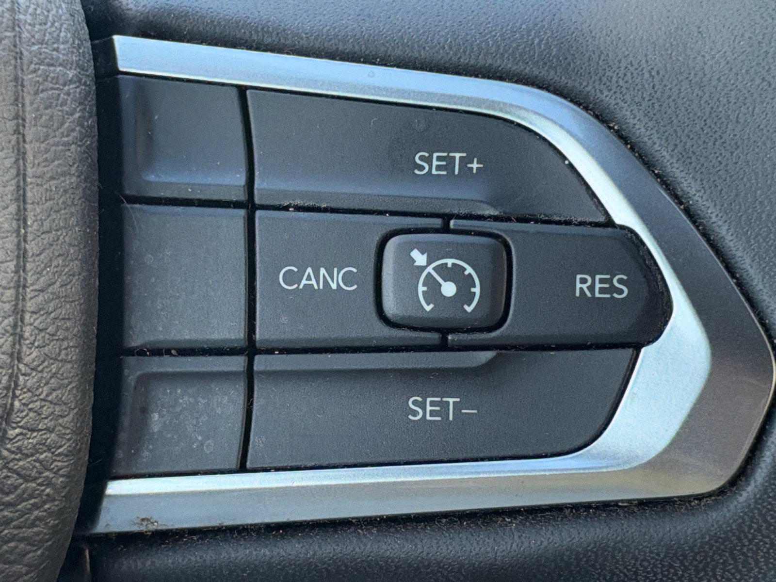 Used 2024 Jeep Compass Latitude AWD/4WD image 27
