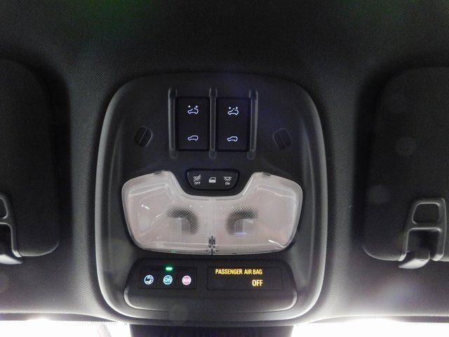 Used 2024 GMC Canyon AT4 w/ AT4 Premium Package image 39