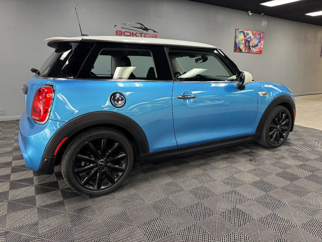 Used 2019 MINI Cooper S w/ Signature Upholstery Package image 15