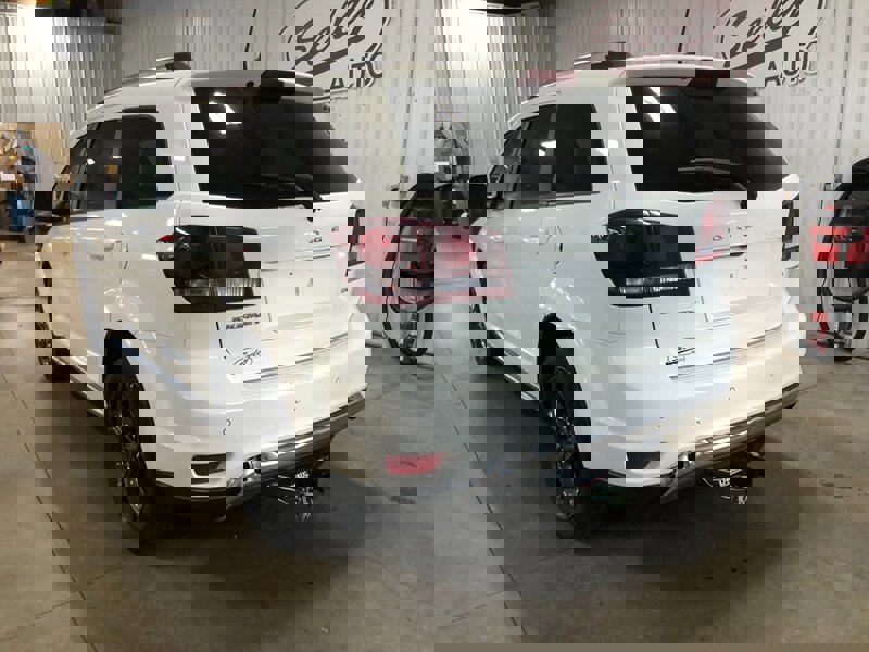 Used 2020 Dodge Journey Crossroad image 3