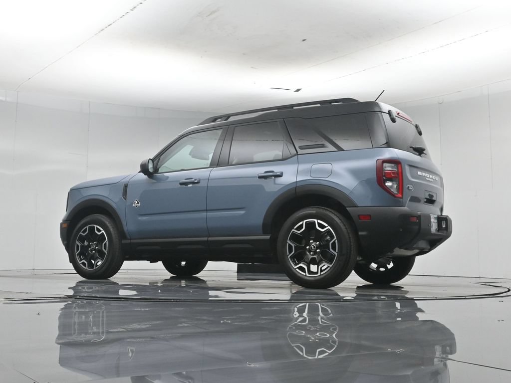 Used 2025 Ford Bronco Sport Outer Banks w/ Outer Banks Tech Package+ AWD/4WD image 8