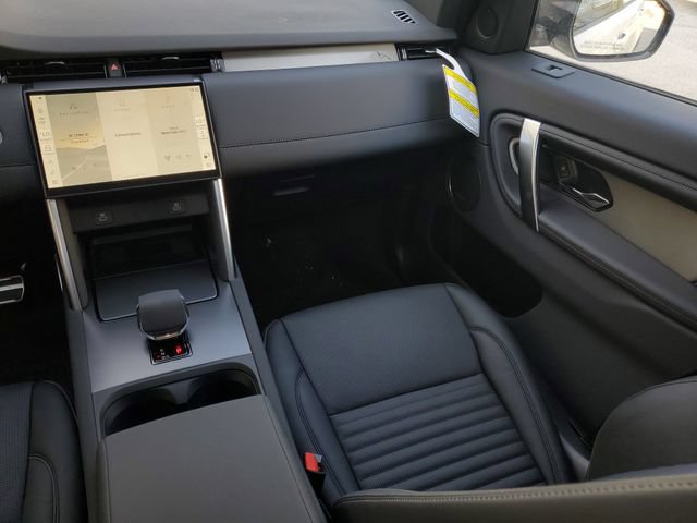New 2026 Land Rover Discovery Sport Landmark AWD/4WD image 17