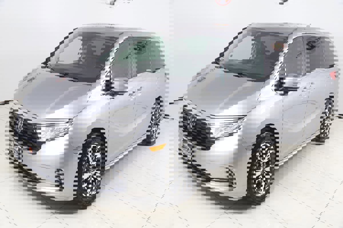 Used 2023 Honda Odyssey Touring image 23