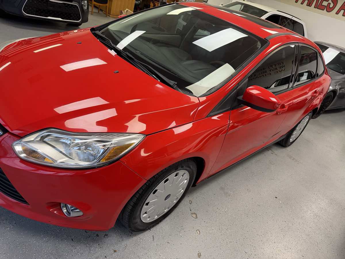 Used 2012 Ford Focus SE image 4