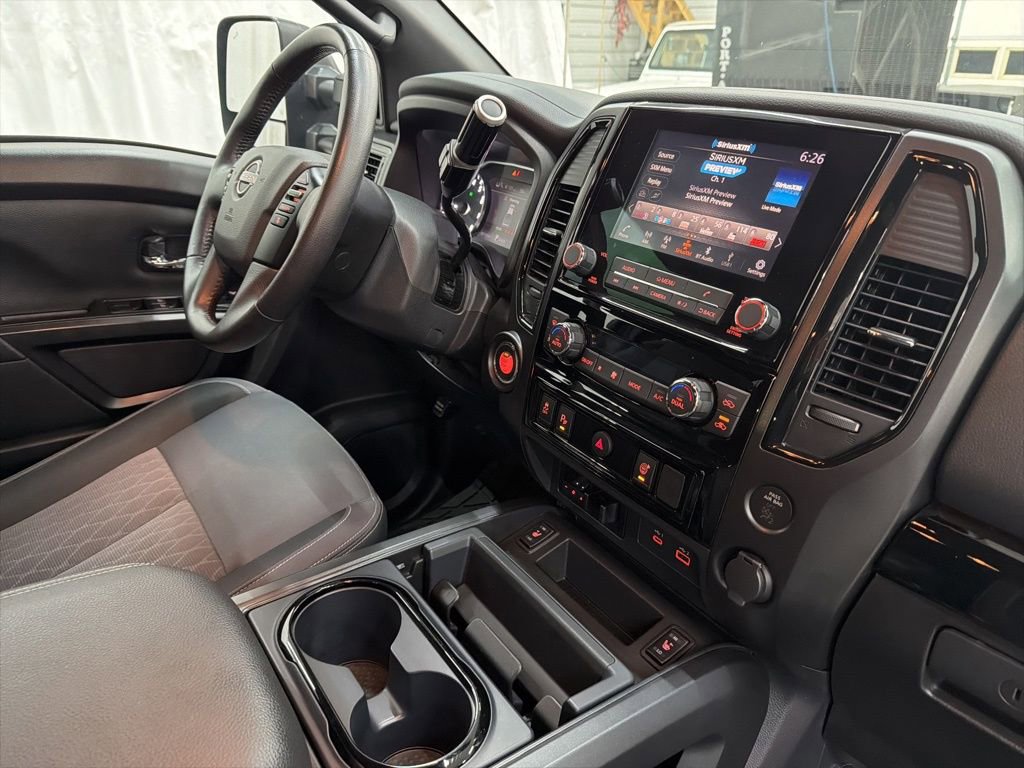 Used 2023 Nissan Titan SV w/ SV Convenience Package image 31
