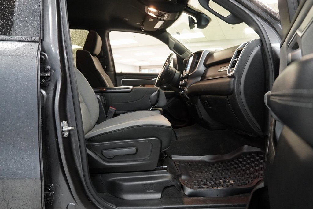 Used 2021 RAM 1500 Big Horn image 25