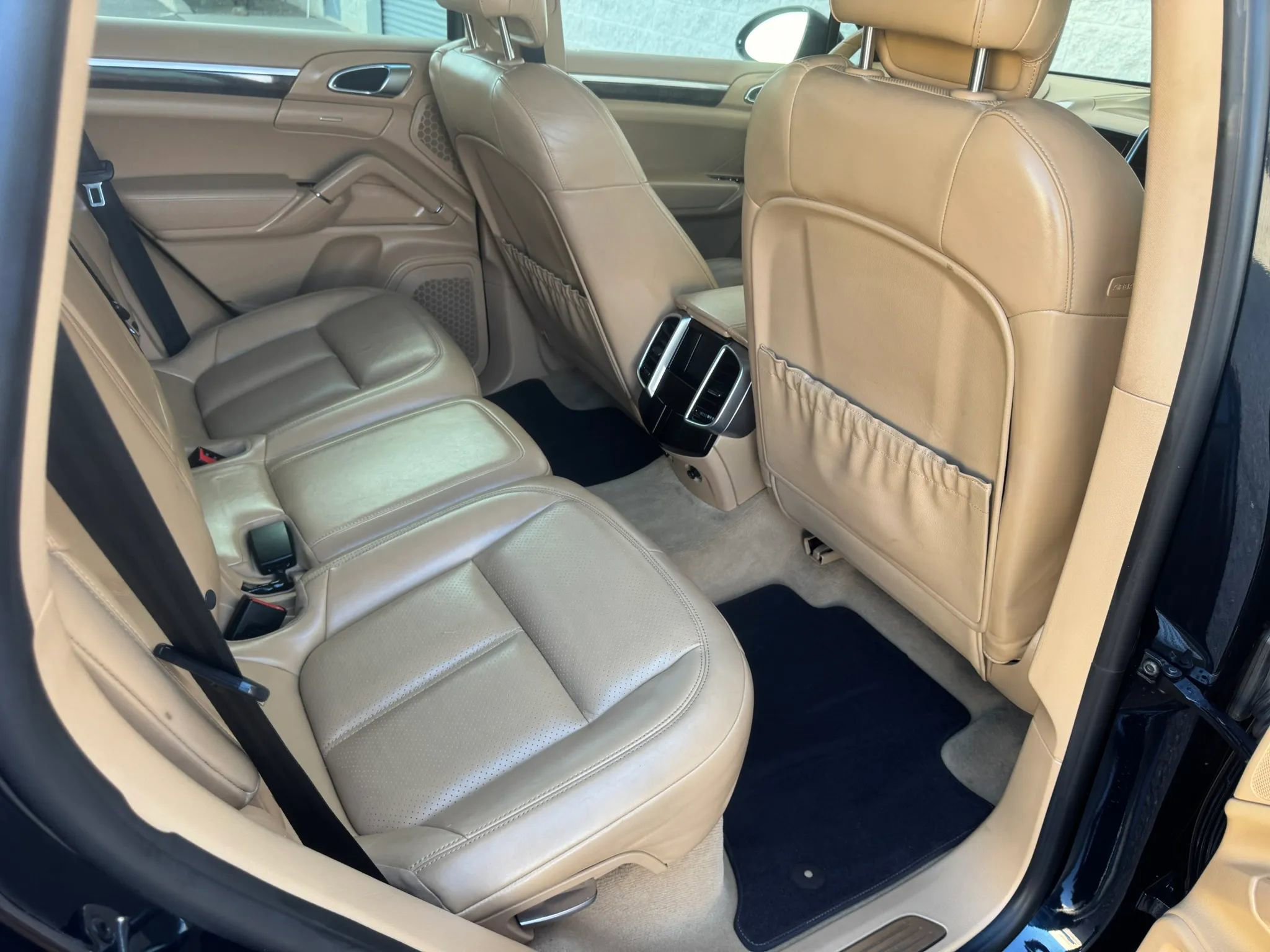 Used 2015 Porsche Cayenne Diesel image 17