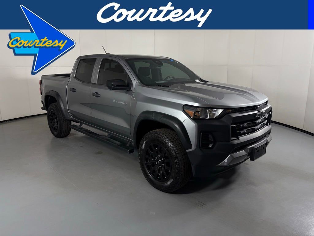 Used 2023 Chevrolet Colorado Trail Boss w/ Technology Package image 1