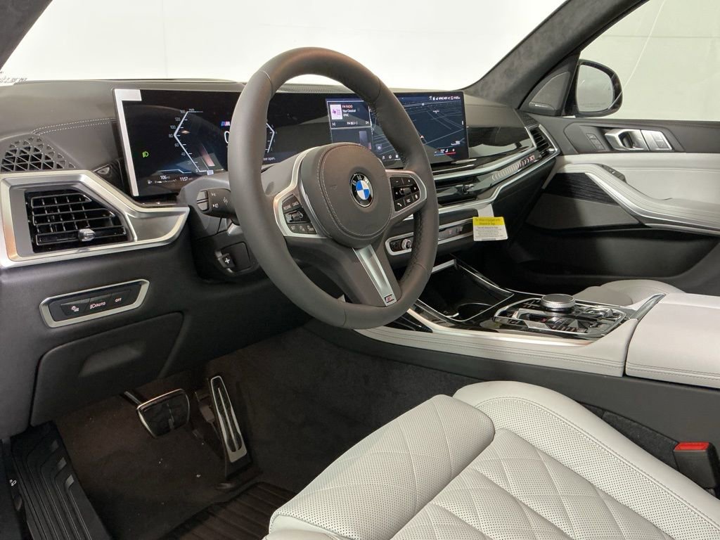 New 2026 BMW X7 xDrive40i w/ M Sport Package AWD/4WD image 21