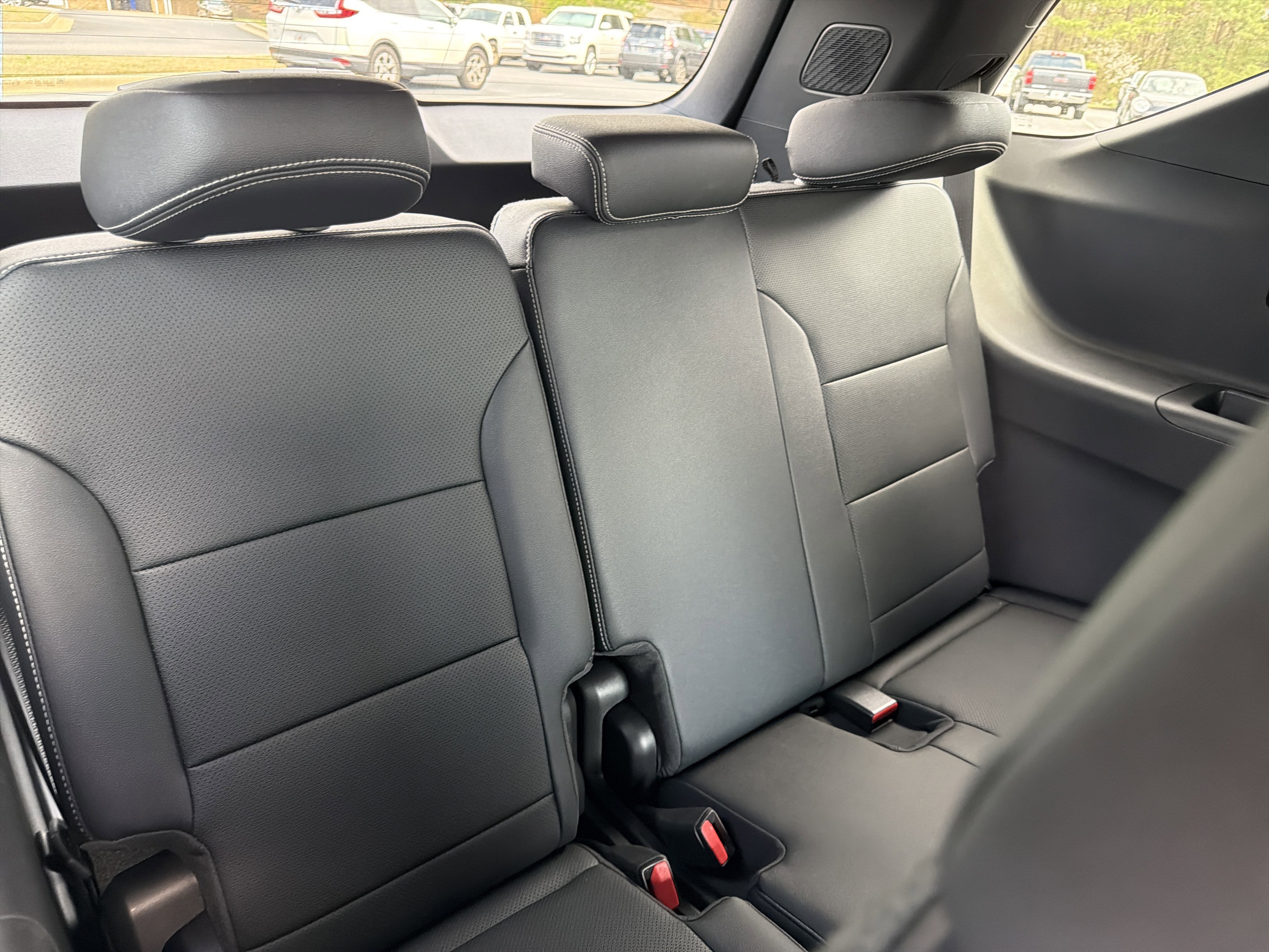 New 2026 Chevrolet Traverse LT image 17