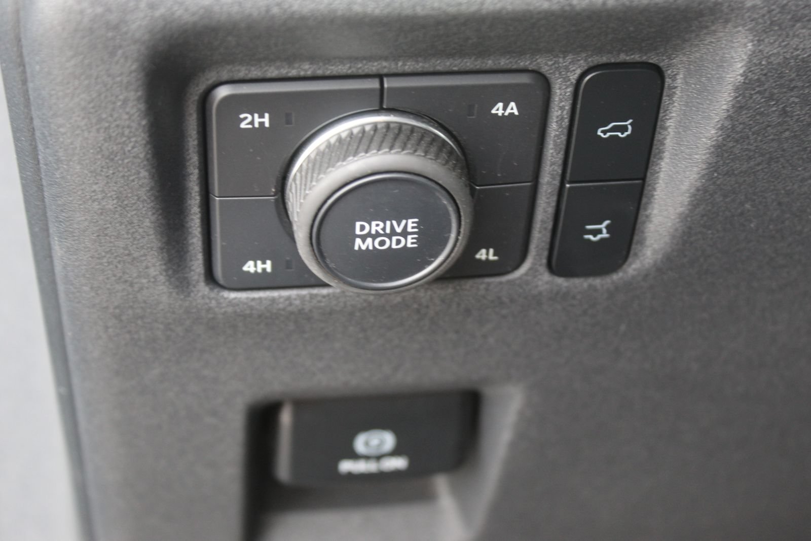 Used 2025 Ford Expedition Max Platinum AWD/4WD image 28