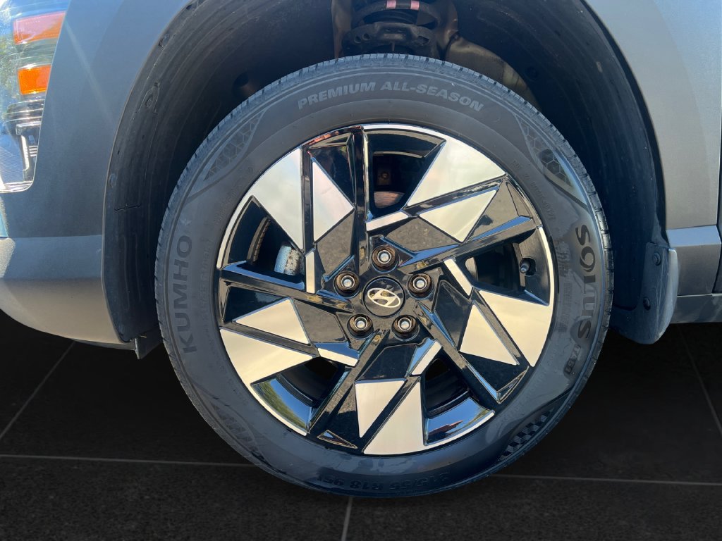 Used 2025 Hyundai Kona SEL AWD/4WD image 9