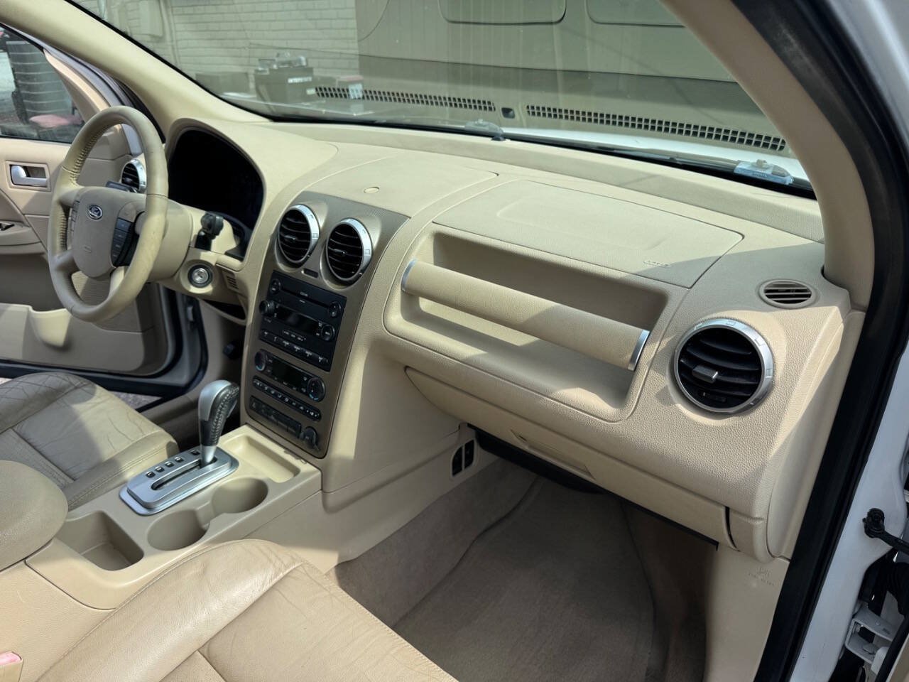 Used 2005 Ford Freestyle SEL AWD/4WD image 9