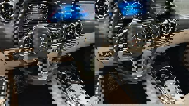 Used 2022 Mercedes-Benz GLA 250 4MATIC image 25