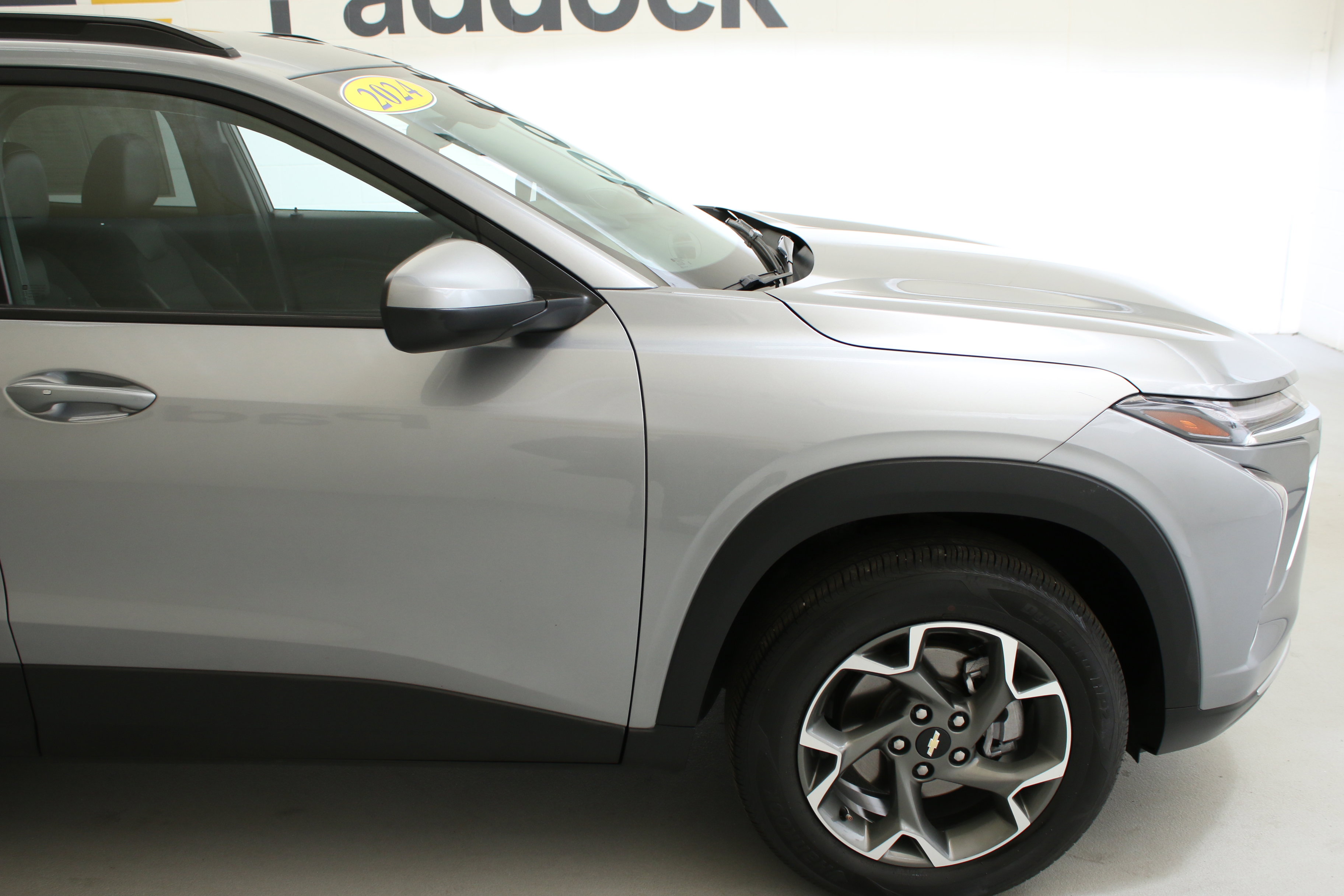 Used 2024 Chevrolet Trax LT w/ Driver Confidence Package FWD image 10