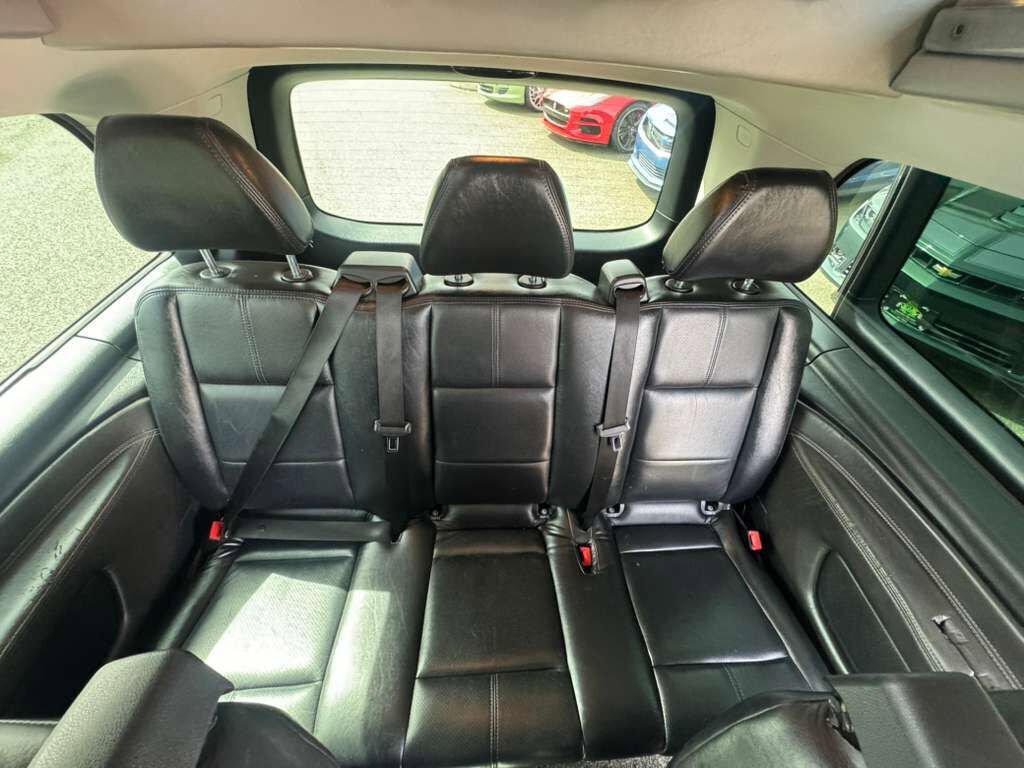 Used 2016 Mercedes-Benz Metris Passenger image 47