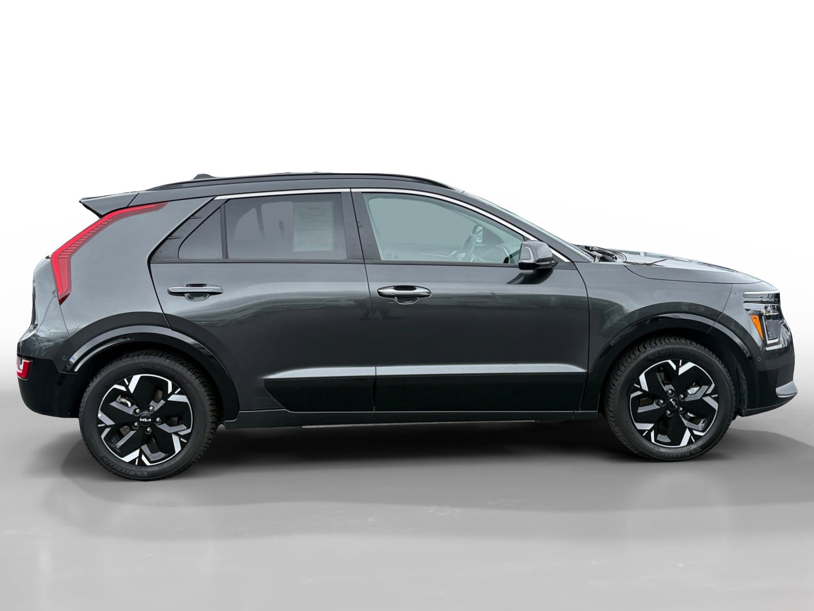 Used 2023 Kia Niro Wave w/ Wave Preserve Package FWD image 6