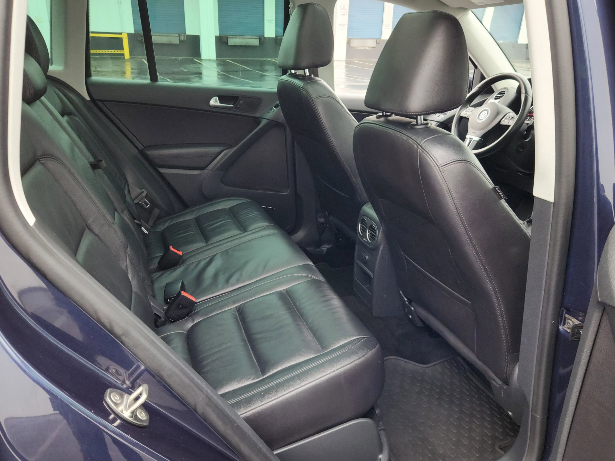 Used 2016 Volkswagen Tiguan SEL image 18