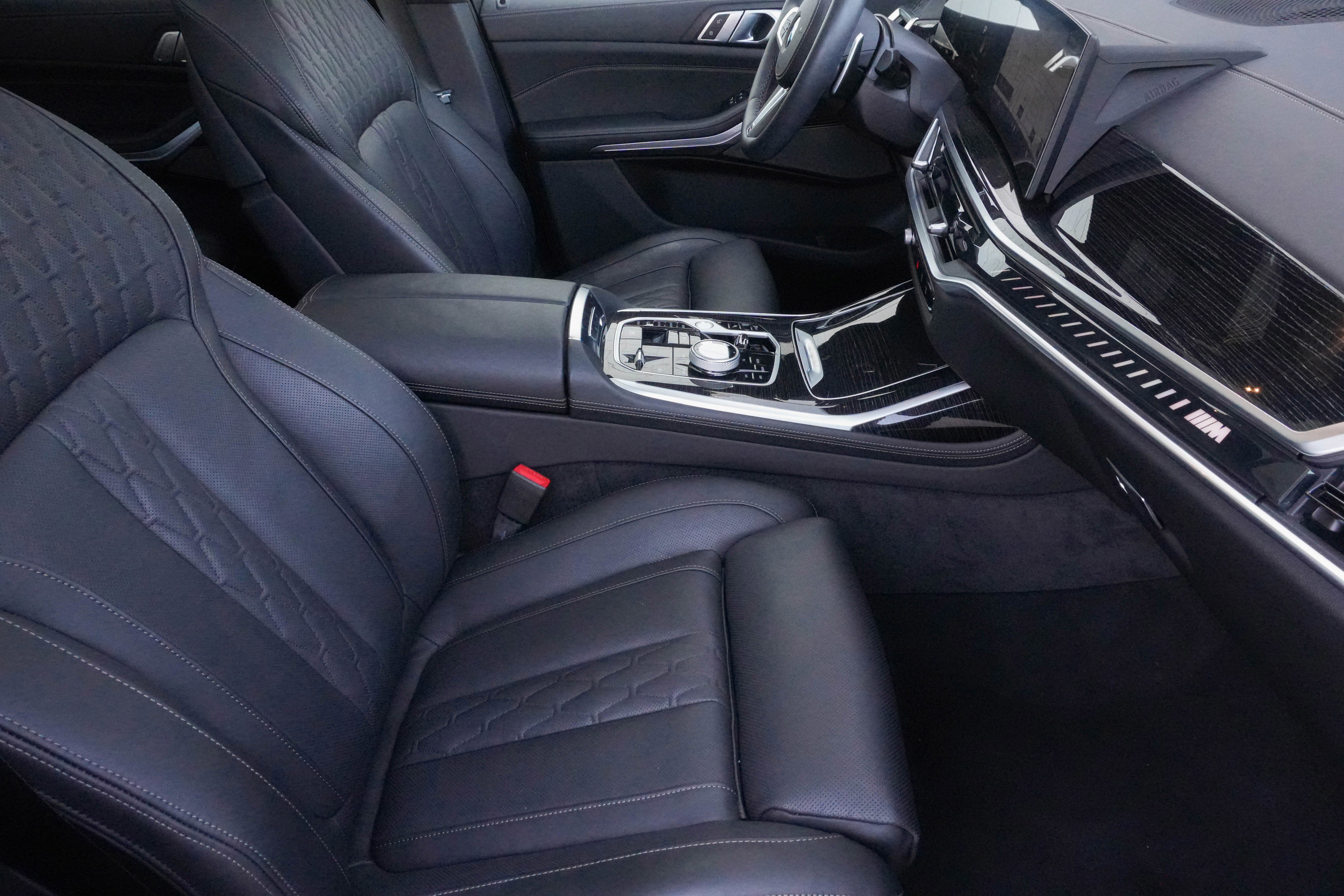 Used 2026 BMW X7 M60i image 13