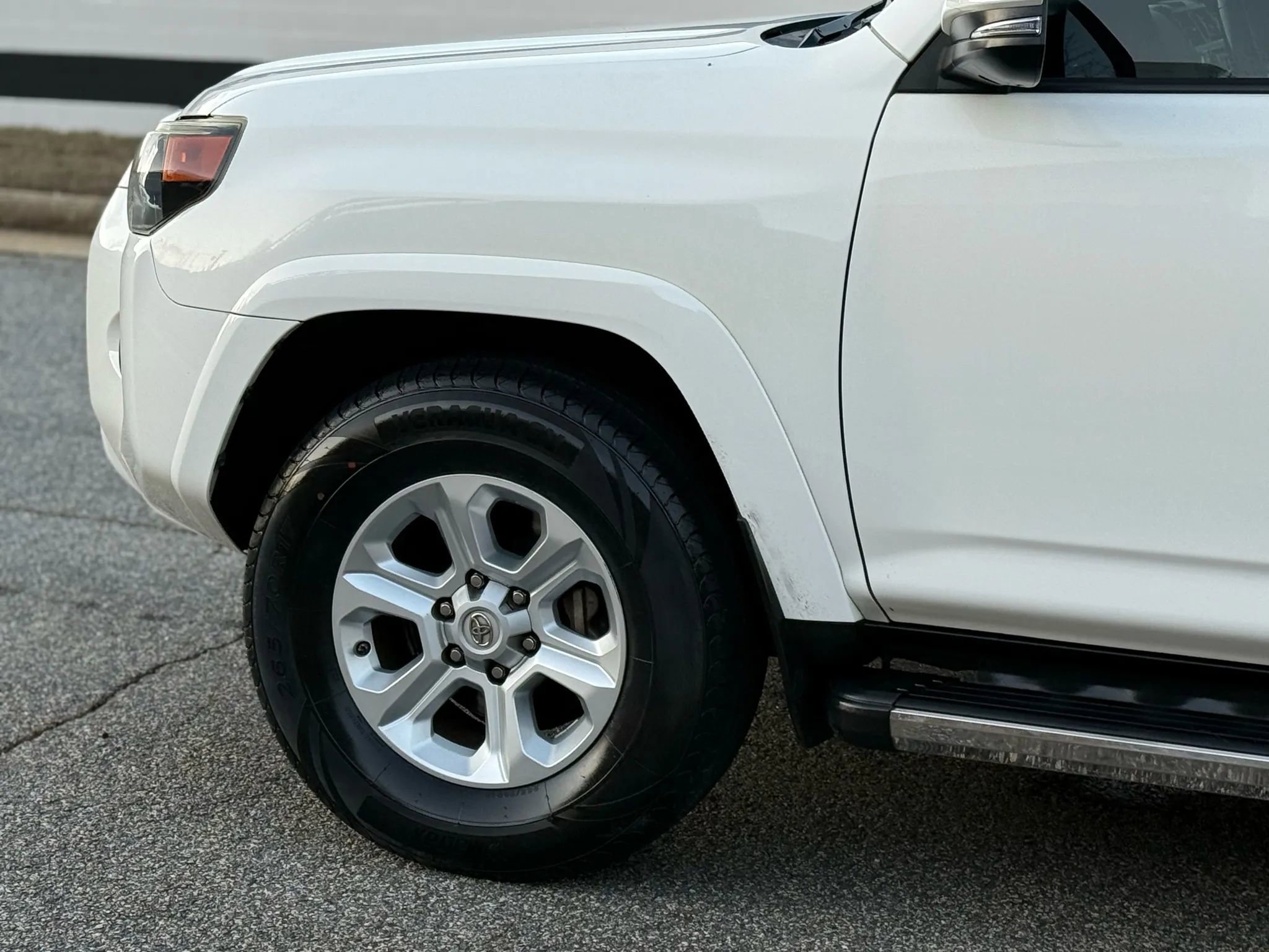 Used 2014 Toyota 4Runner SR5 Premium image 11