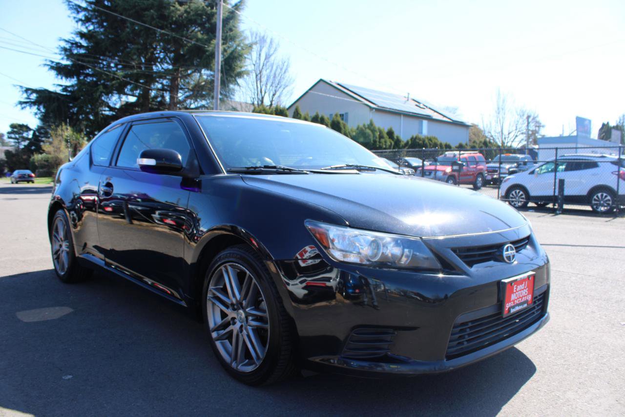 Used 2013 Scion tC image 7