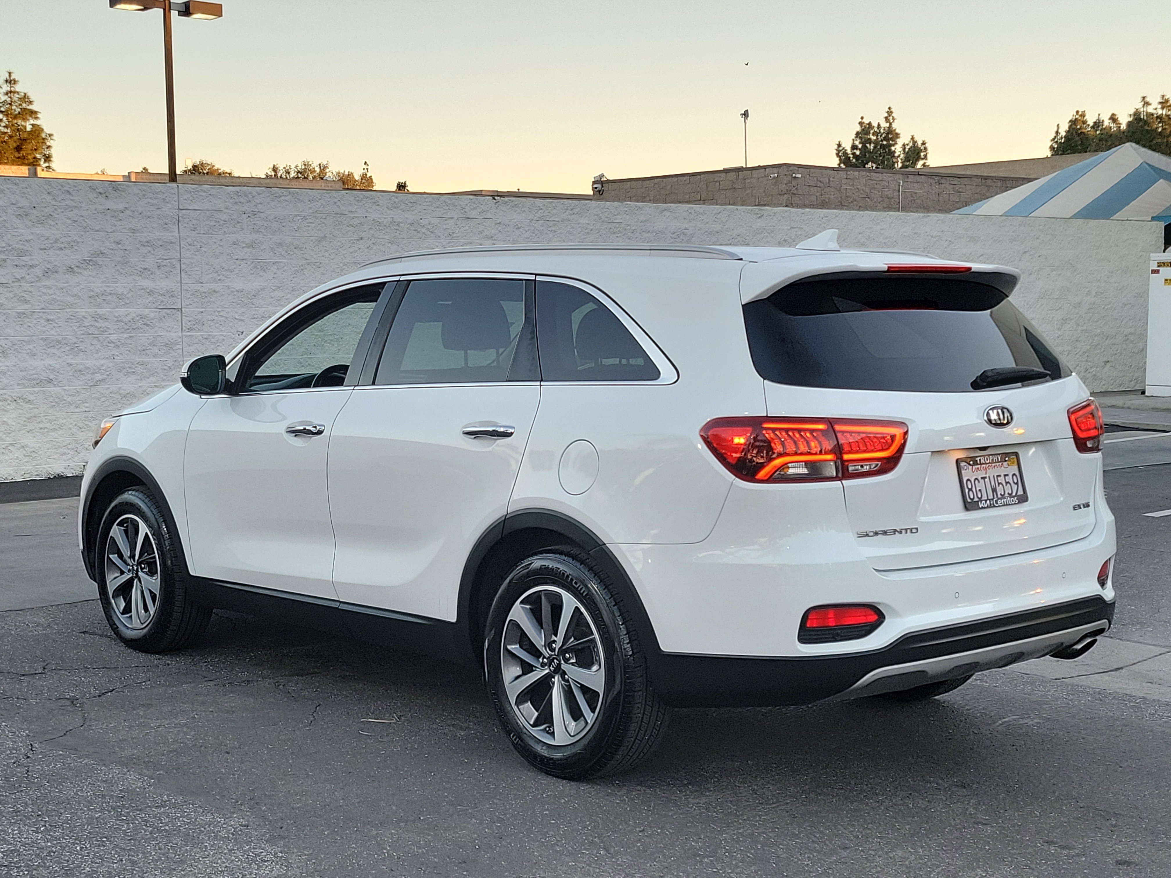 Used 2019 Kia Sorento EX image 28