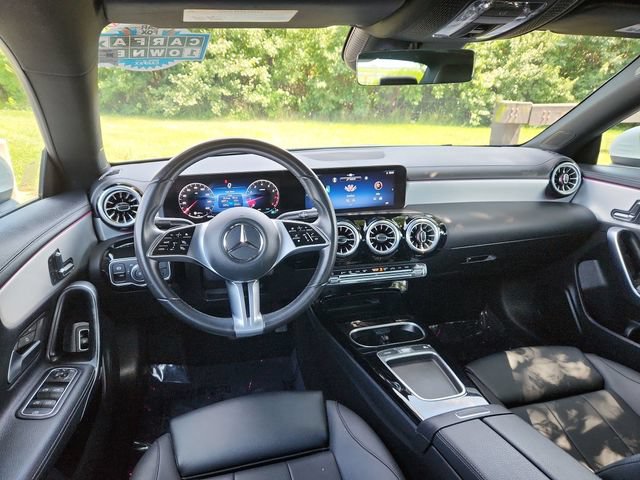 Used 2025 Mercedes-Benz CLA 250 image 33