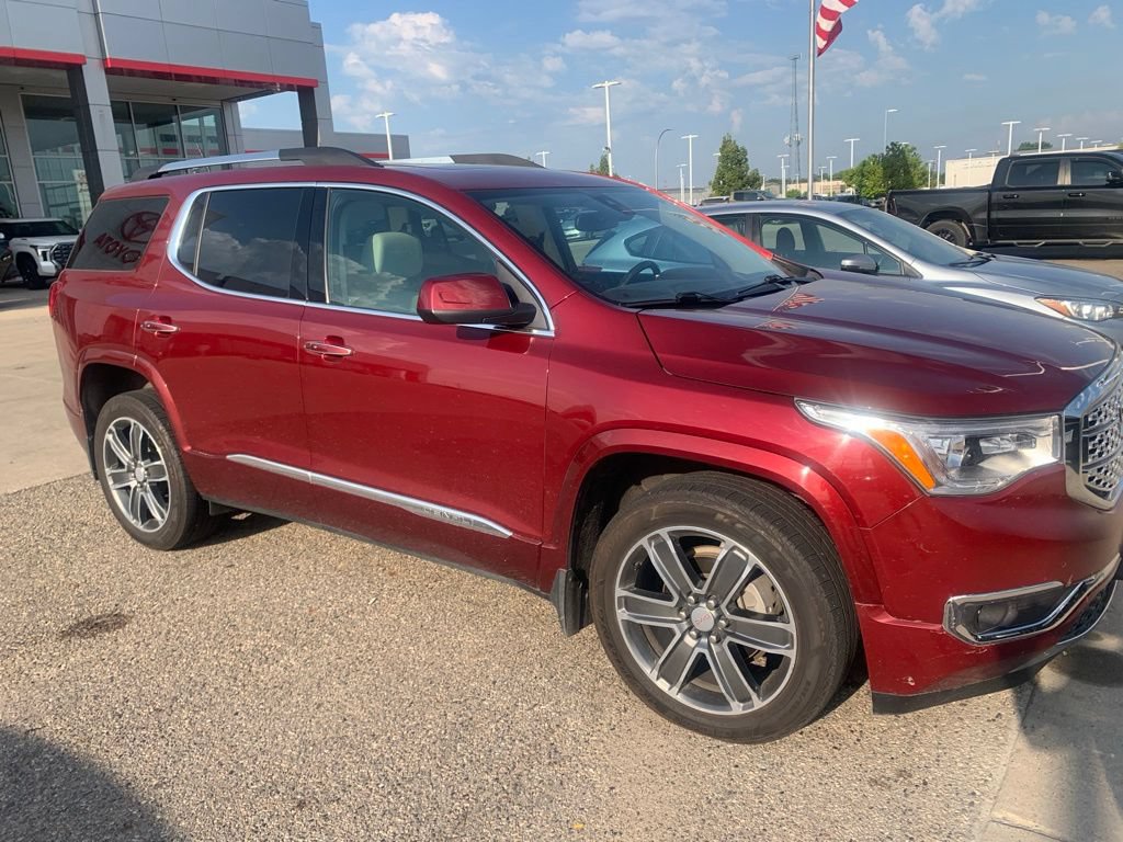 Used 2018 GMC Acadia Denali AWD/4WD image 2