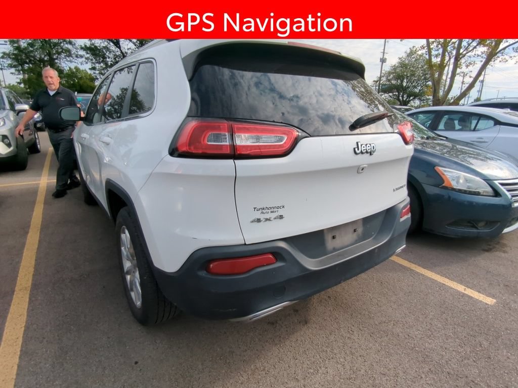Used 2016 Jeep Cherokee Limited AWD/4WD image 4