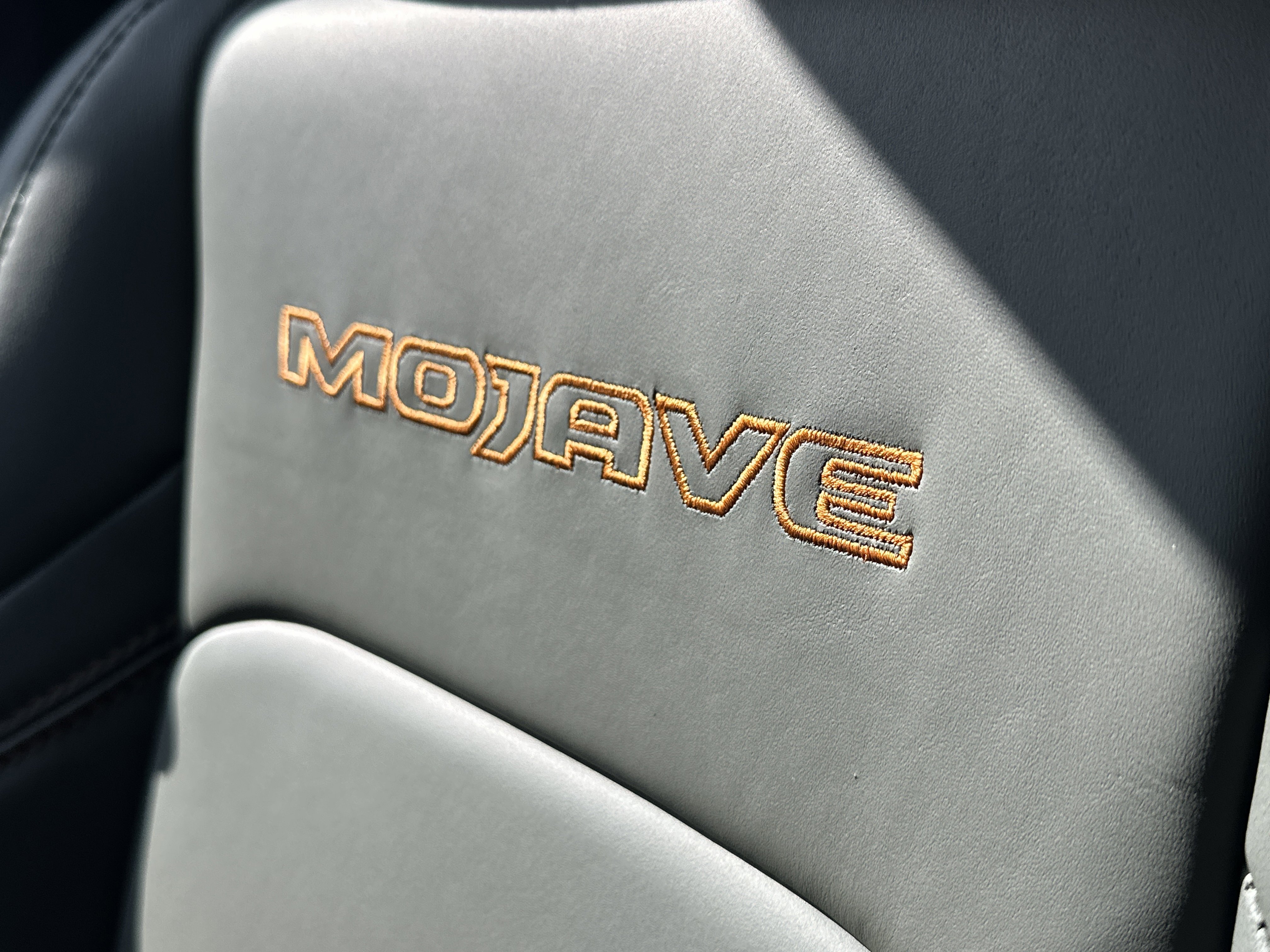 New 2026 Jeep Gladiator Mojave image 4