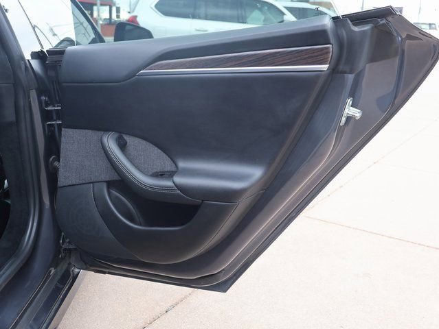 Used 2022 Tesla Model S AWD/4WD image 13