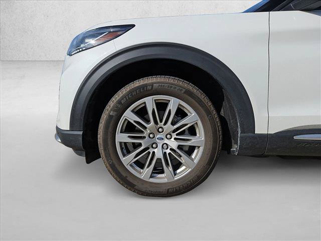 Used 2025 Ford Explorer Platinum RWD image 25