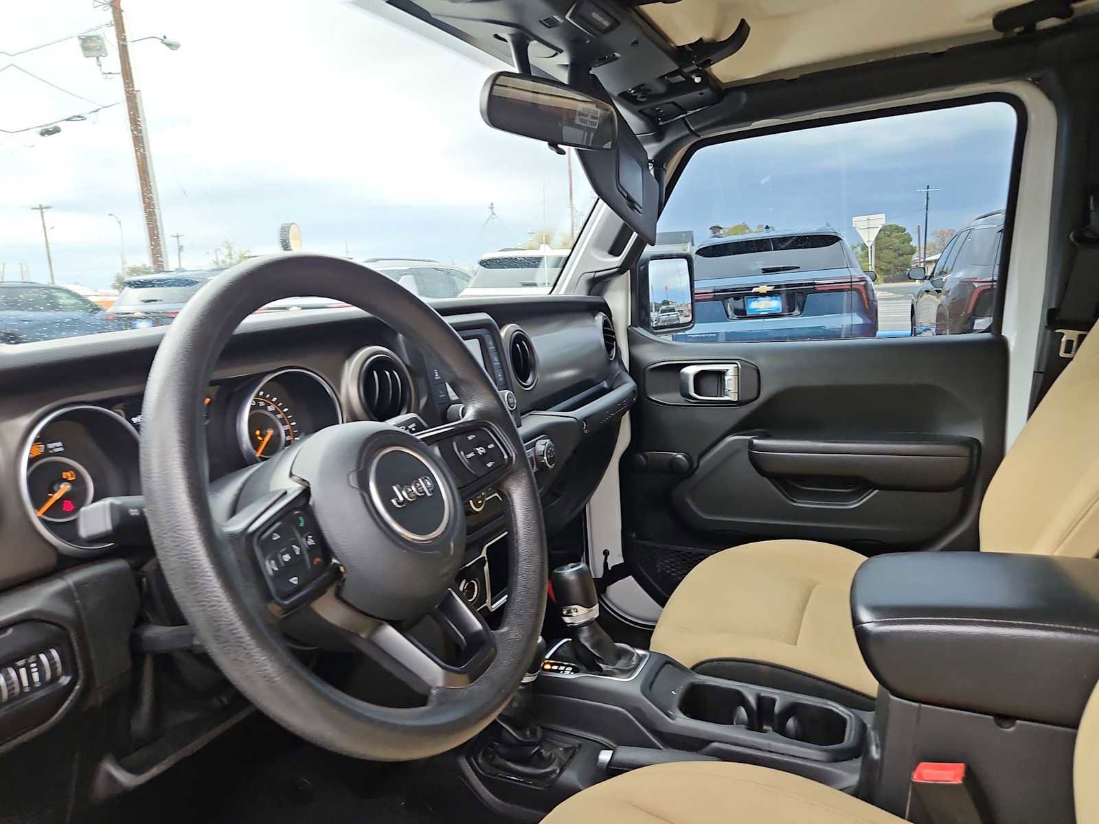 Used 2018 Jeep Wrangler Unlimited Sport AWD/4WD image 10