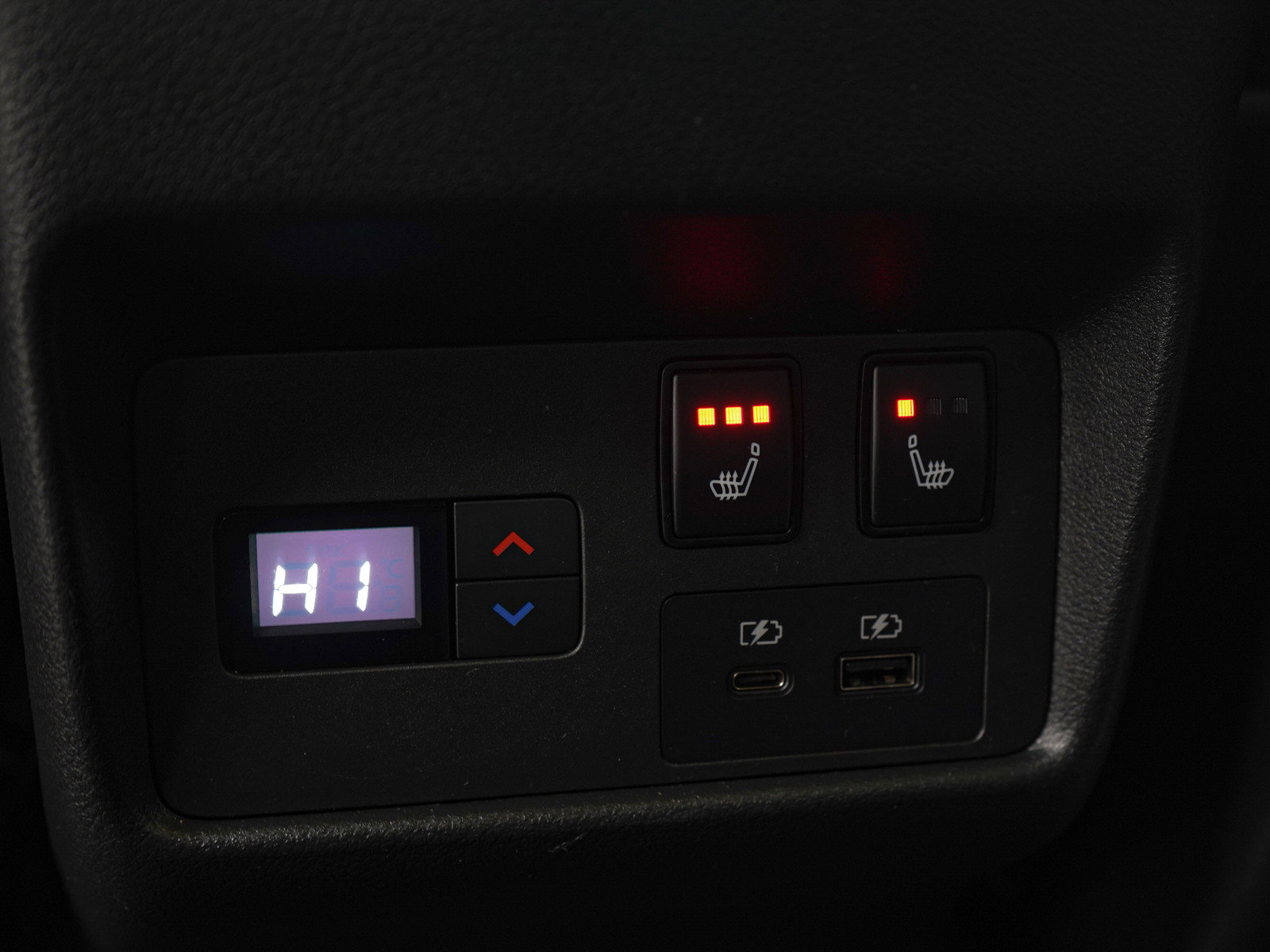 Used 2023 Nissan Rogue Platinum w/ Platinum Premium Package image 22