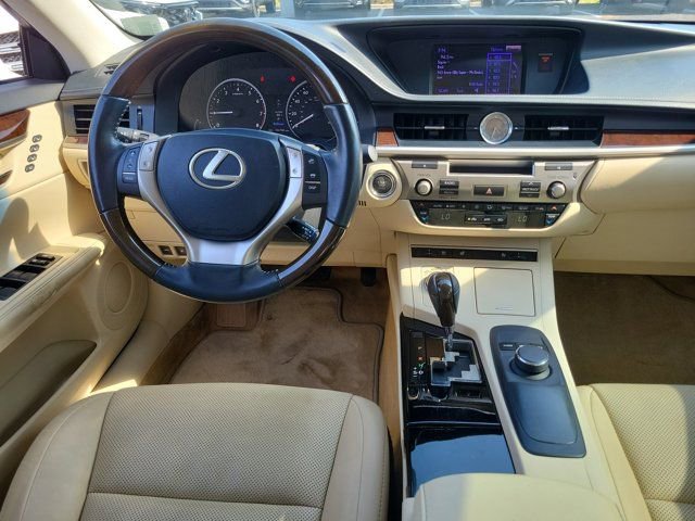 Used 2014 Lexus ES 350 w/ Premium Package image 3