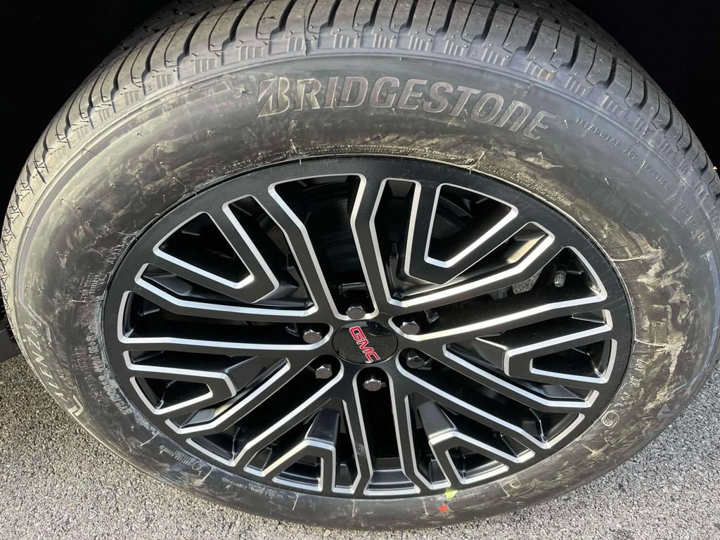 New 2026 GMC Yukon XL Elevation AWD/4WD image 11
