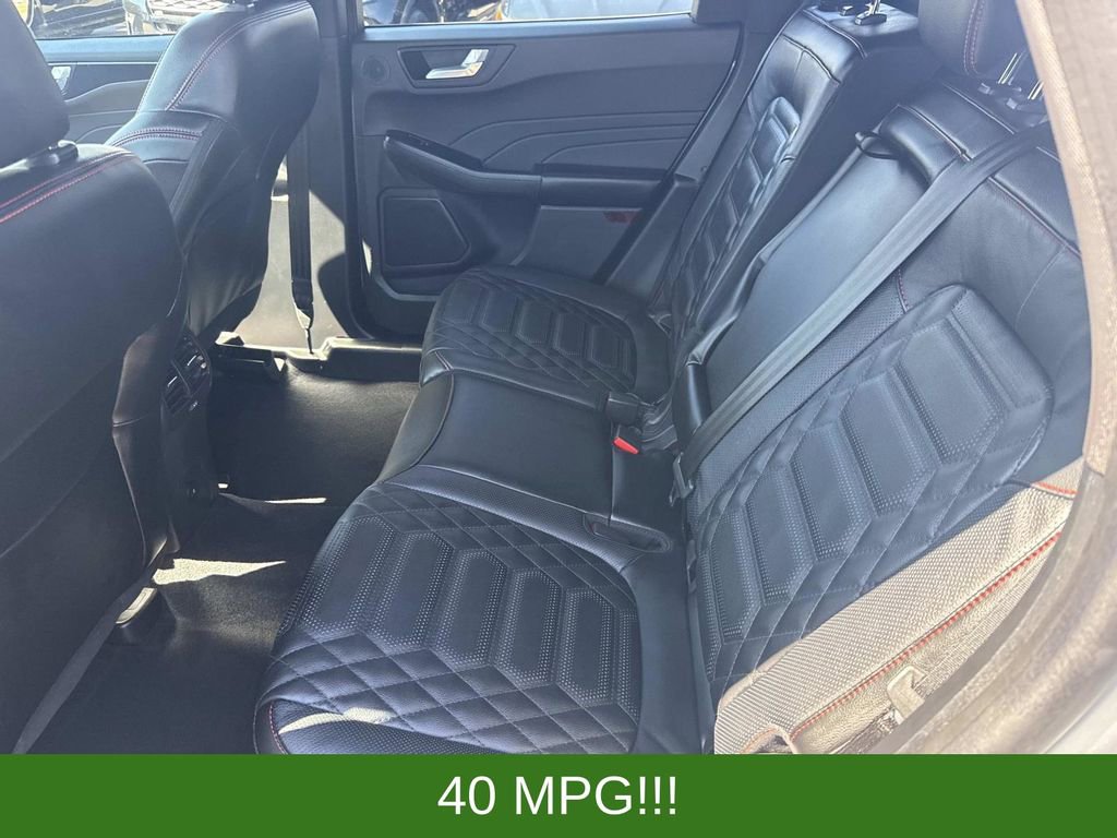 Used 2023 Ford Escape ST-Line Elite w/ Premium Technology Package AWD/4WD image 16