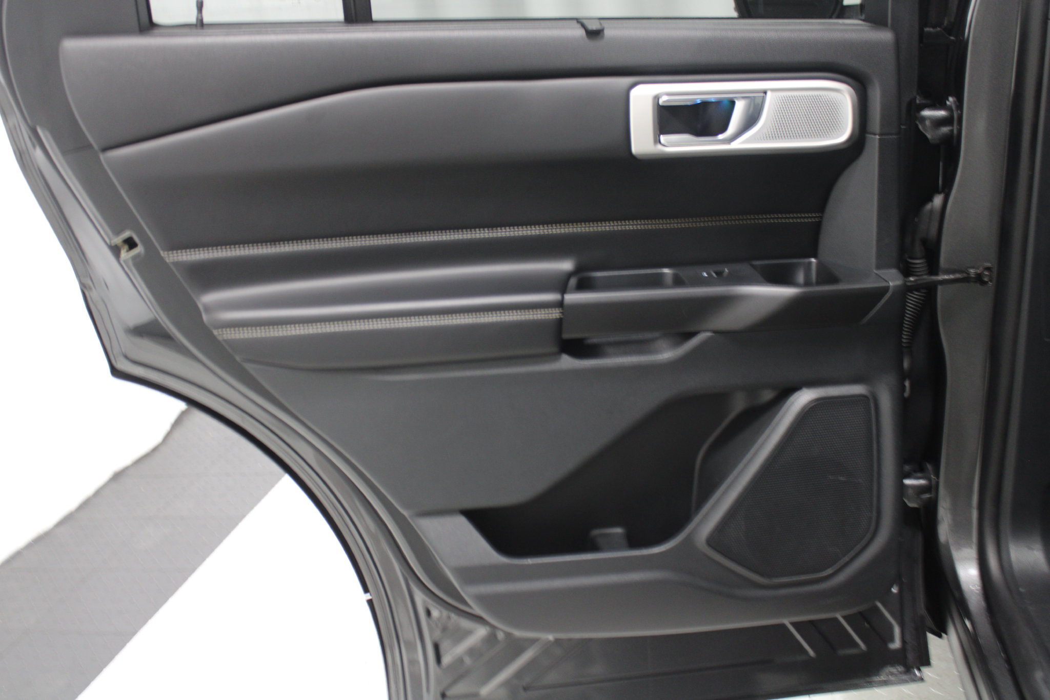 Used 2020 Ford Explorer ST w/ Premium Technology Package AWD/4WD image 14