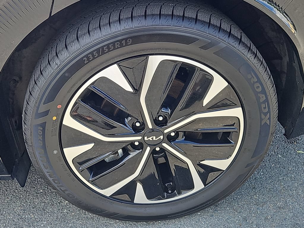 Certified 2023 Kia EV6 Wind AWD/4WD image 8
