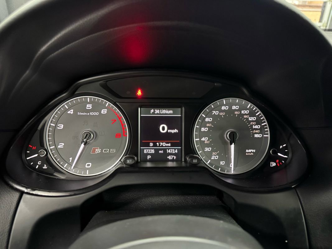 Used 2016 Audi SQ5 Premium Plus AWD/4WD image 28