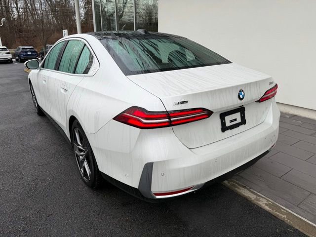 Used 2026 BMW 530i xDrive w/ Executive Package image 9
