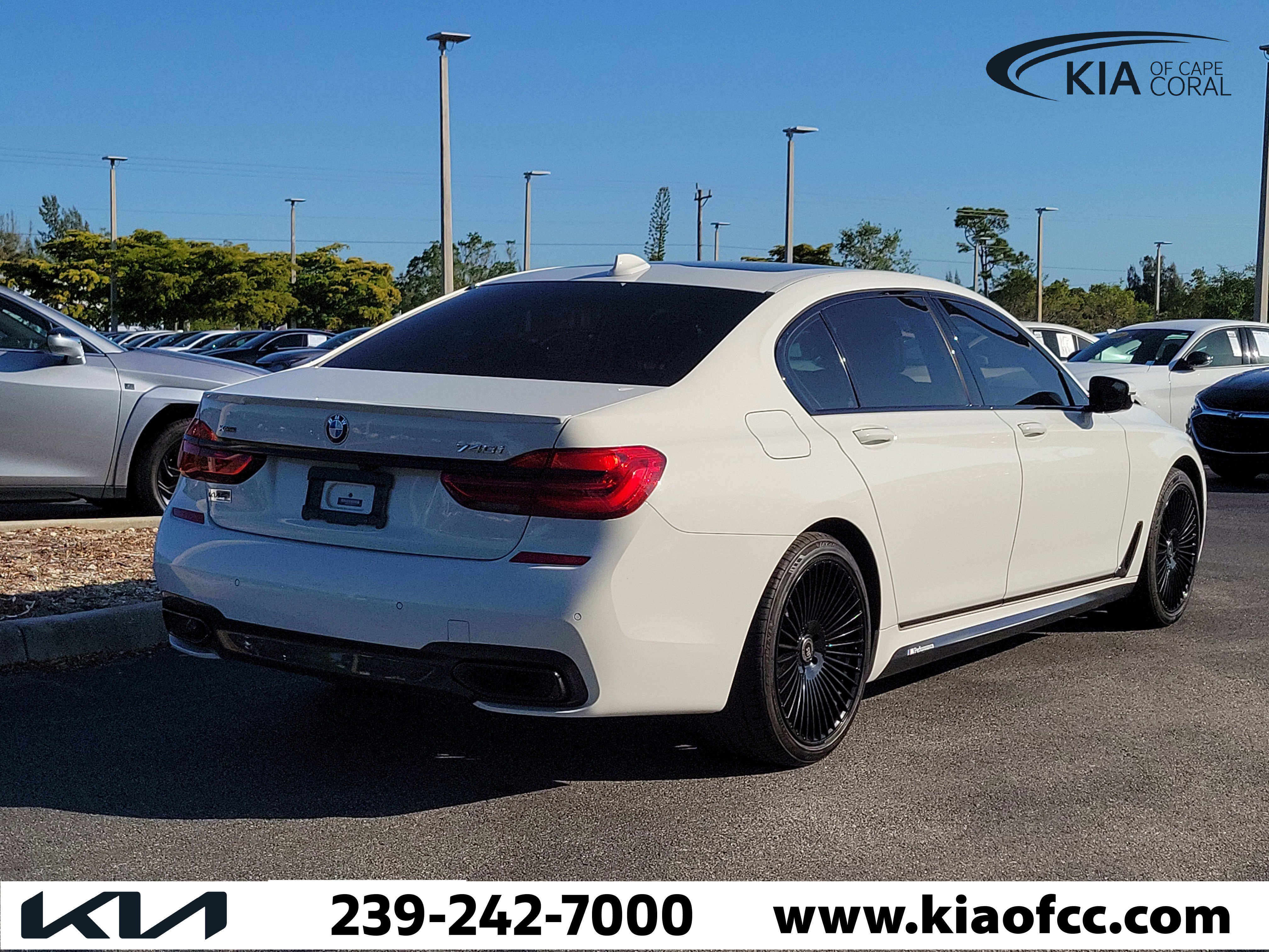 Used 2019 BMW 740i xDrive w/ Executive Package image 6