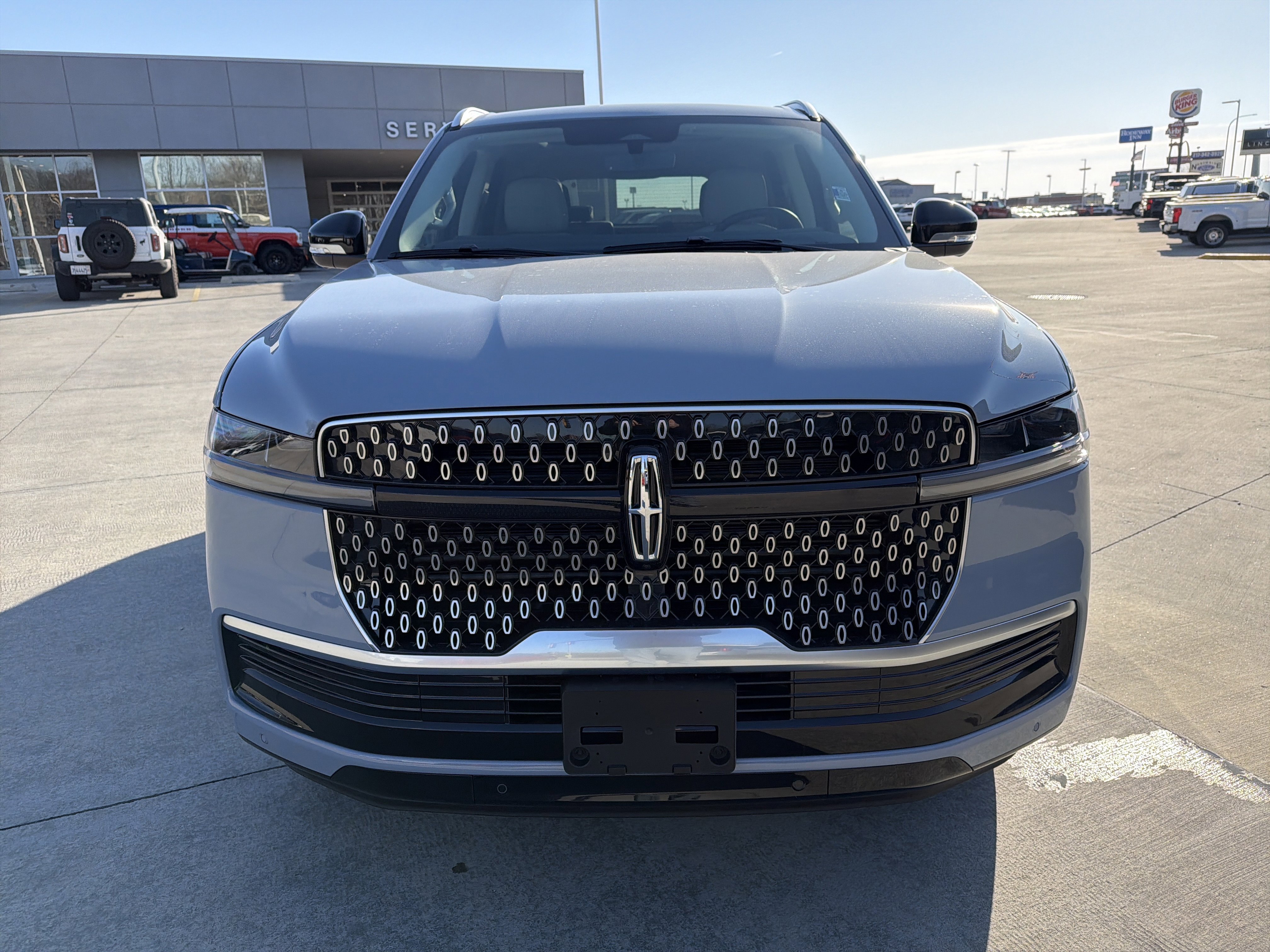 New 2026 Lincoln Navigator Reserve image 2