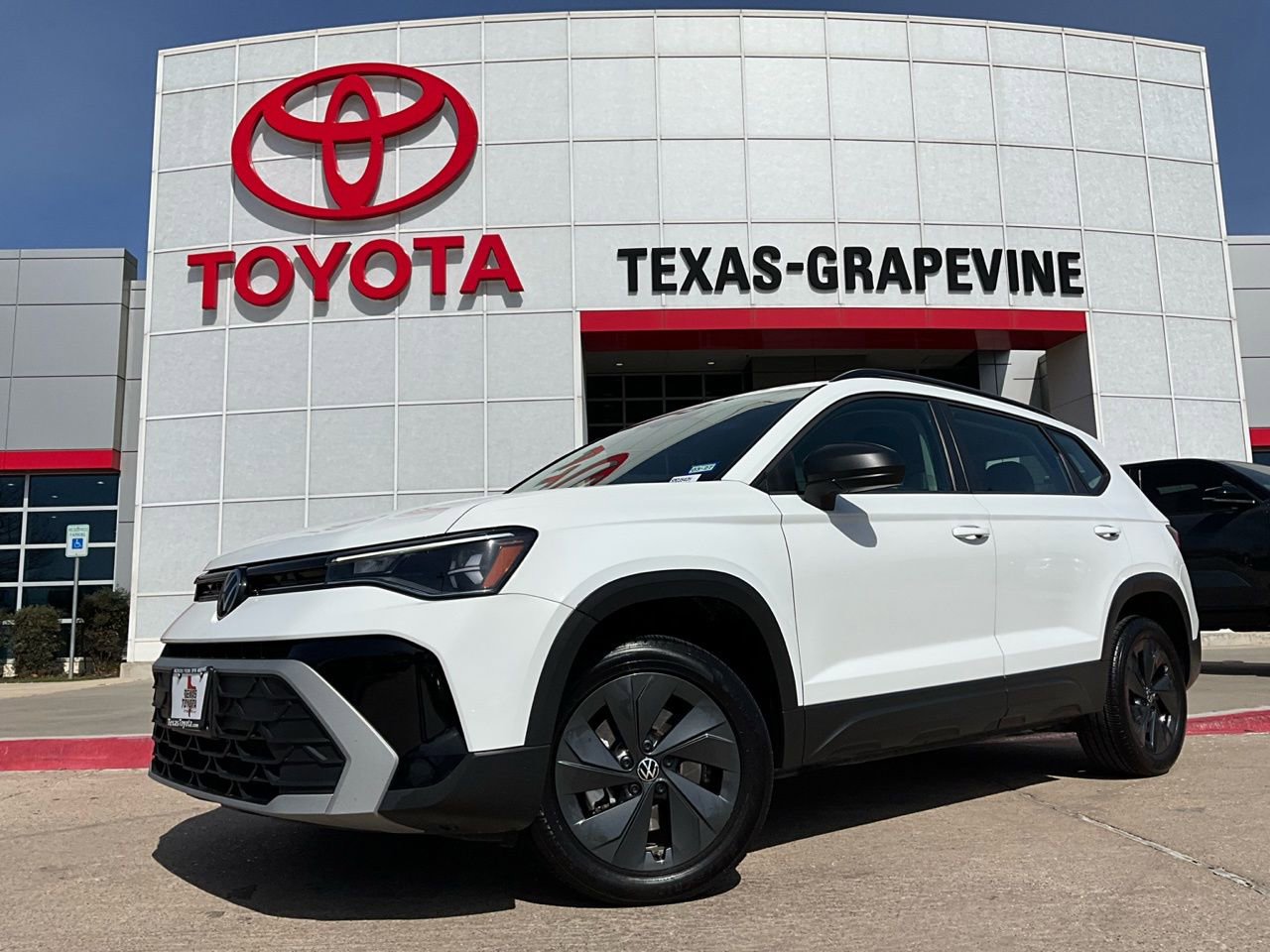 Used 2025 Volkswagen Taos S image 2