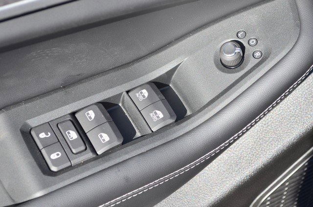 New 2025 Jeep Grand Cherokee Limited w/ Luxury Tech Group II image 13