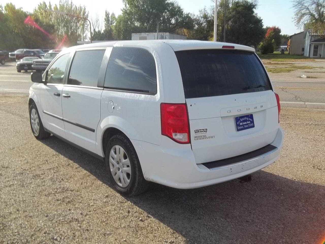 Used 2016 Dodge Grand Caravan American Value Package FWD image 5