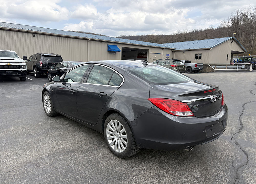 Used 2011 Buick Regal CXL Turbo w/ TO2 Preferred Equipment Group image 2